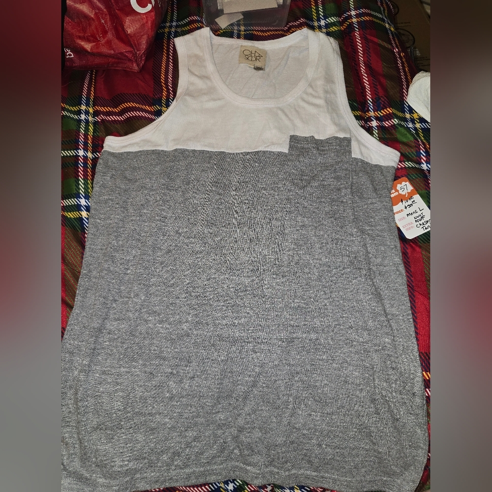 NWOT Chaser Mens Tank Large, Grey/White